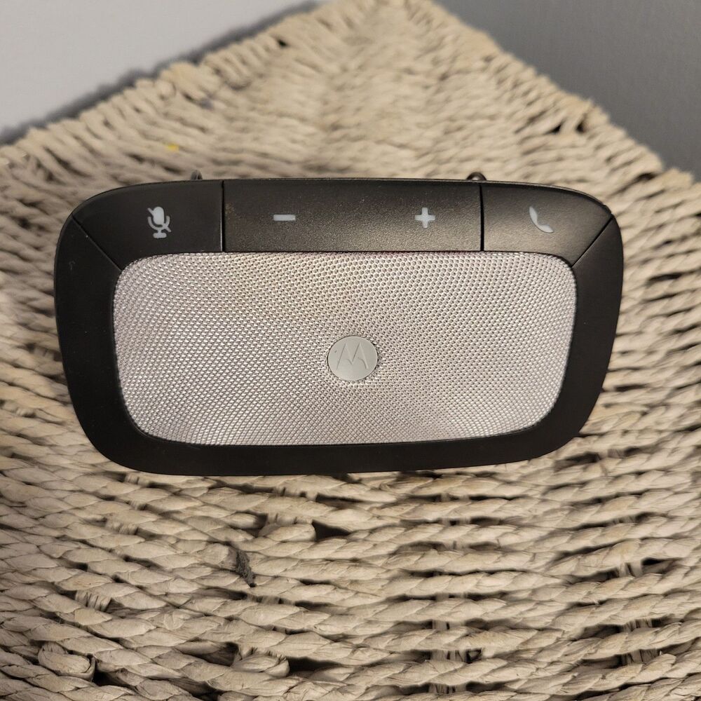 Motorola Sonic Rider TX550 Bluetooth Wireless In-Car Speakerphone